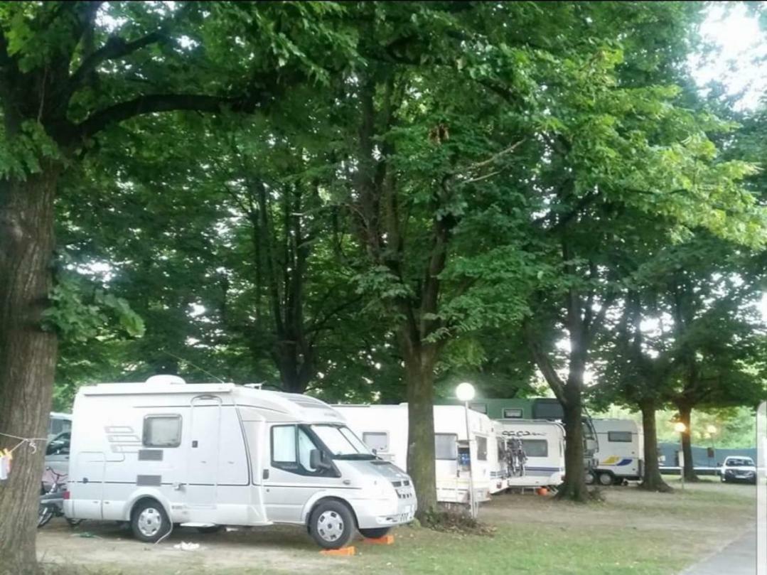 科莫 Camping No Stress酒店 外观 照片